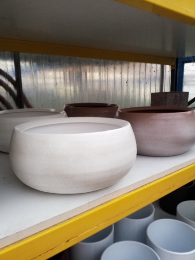 &Kappa;&epsilon;&rho;&alpha;&mu;&iota;&kappa;ό pot &gamma;&iota;&alpha; &mu;&pi;&omicron;&nu;&sigma;ά&iota; &sigma;&tau;&eta;&nu; &Kappa;έ&nu;&tau;&iota;&alpha;